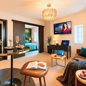 Appartement Appart'Hotel Chaleureux Au Coeur De Tullins - Le Roitelet, Tullins